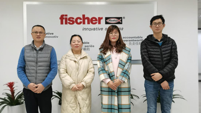 安全防滑富联注册，降低光滑场所的滑倒事故【深圳富联】